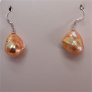 14×18 MM BAROQUE PEARL EARRINGS (PEACH)