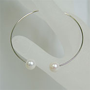 TWIN PEARL BRACELET (WHITE)