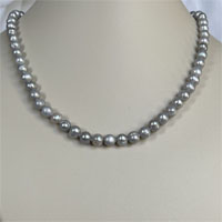 10 mm, 18", Silver Gray, heart clasp