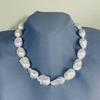 14X18 mm, 20-21", baroque pearl, white