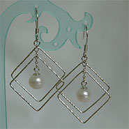 6mm AAA round cultured pearl and sterling silver earring