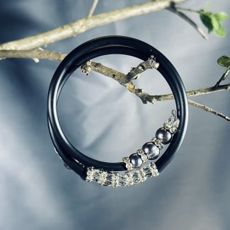 7-8mm Cultured peacock pearls and crystal double snake silicone bracelet