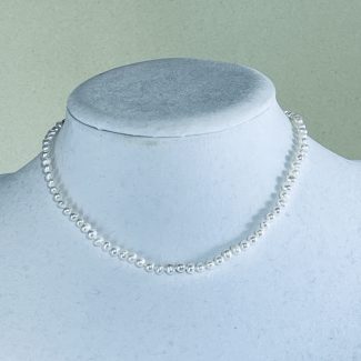 5.5-6mm 16-18" white pearl necklace with silver clasp