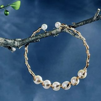 Non Silver Clasp and Elastic Bracelet